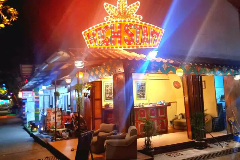 Entrance to High Siam Store in Krabi where visitors can find quality snus products